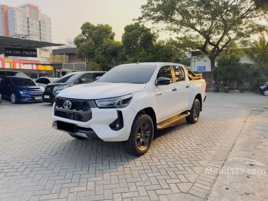 2024 Toyota Hilux V Double Cab 4X4 Pickup