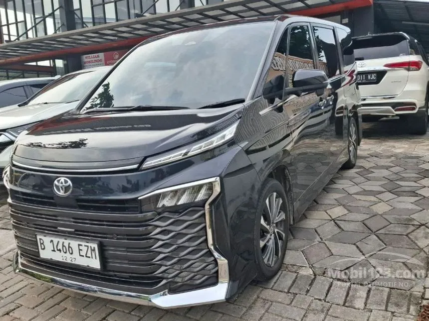 Jual Mobil Toyota Voxy 2022 2.0 di DKI Jakarta Automatic MPV Hitam Rp 455.000.000