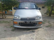 Nissan Serena 1.6 1999 an pribadi