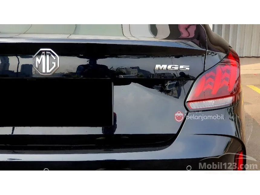 2024 MG 5 GT Magnify Sedan