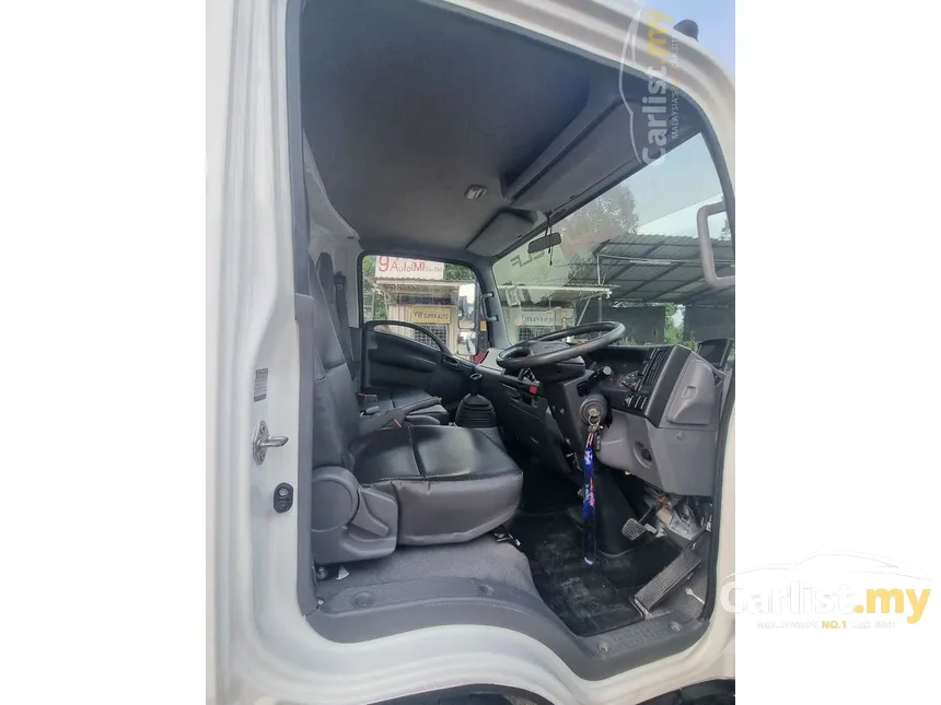 2017 Isuzu Elf NPR81UKH Lorry
