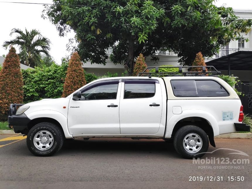 Jual Mobil  Toyota  Hilux  2014 E 2 5 di DKI Jakarta Manual 