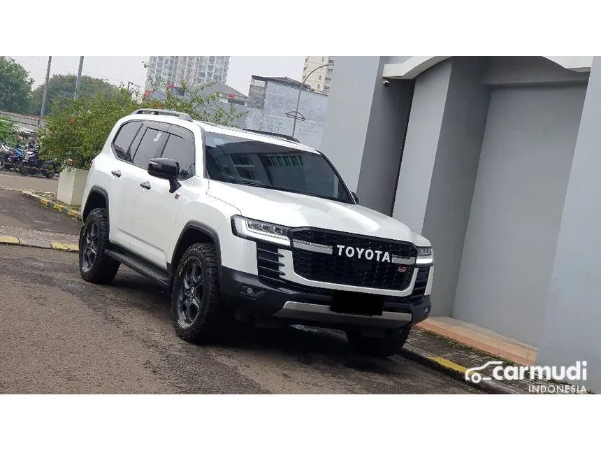 2024 Toyota Land Cruiser 300 GR-S SUV