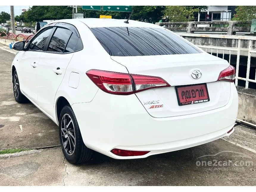 2022 Toyota Yaris Ativ Entry Sedan