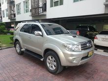 2010 Toyota Fortuner 3.0 (ปี 08-11) V SUV AT