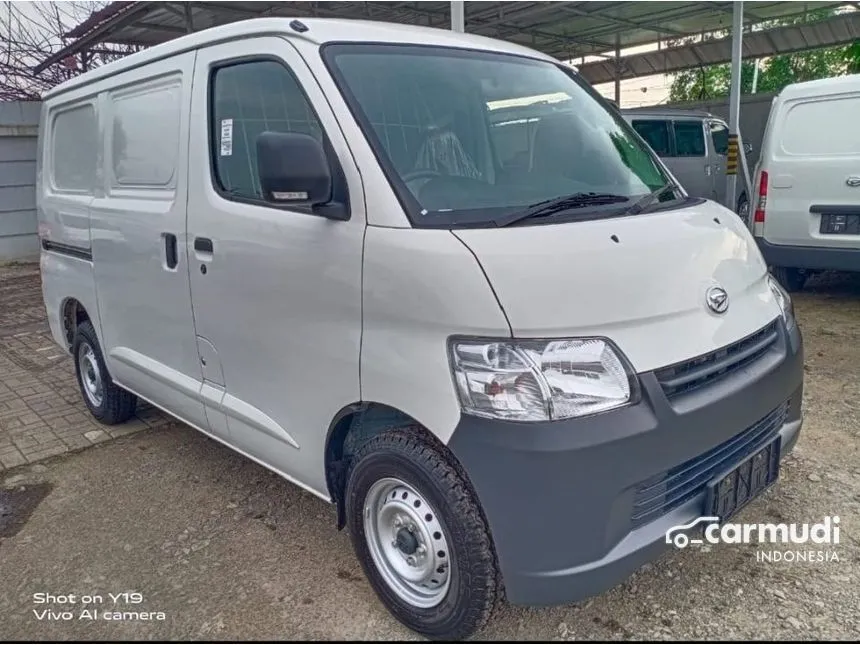 2025 Daihatsu Gran Max Blind Van AC Van
