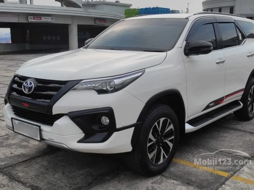Jual Mobil Toyota Fortuner 2017 TRD 2.4 di DKI Jakarta Automatic SUV Putih Rp 380.000.000