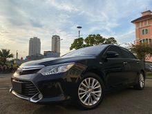 2016 Toyota Camry 2.5 V Sedan Black On Beige TDP75JT Harga Super Murah