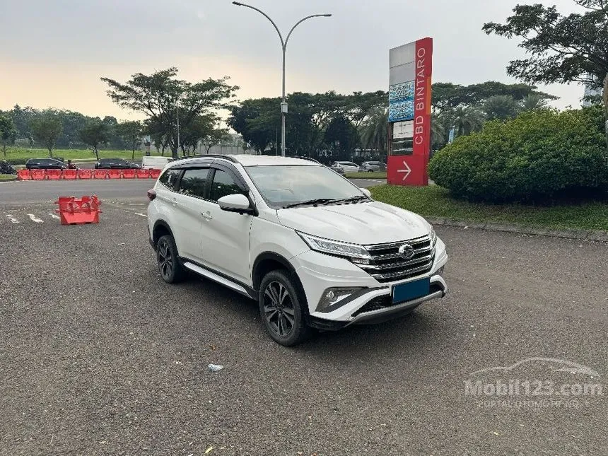 Jual Mobil Daihatsu Terios 2022 R Deluxe 1.5 di Banten Automatic SUV Putih Rp 230.000.000