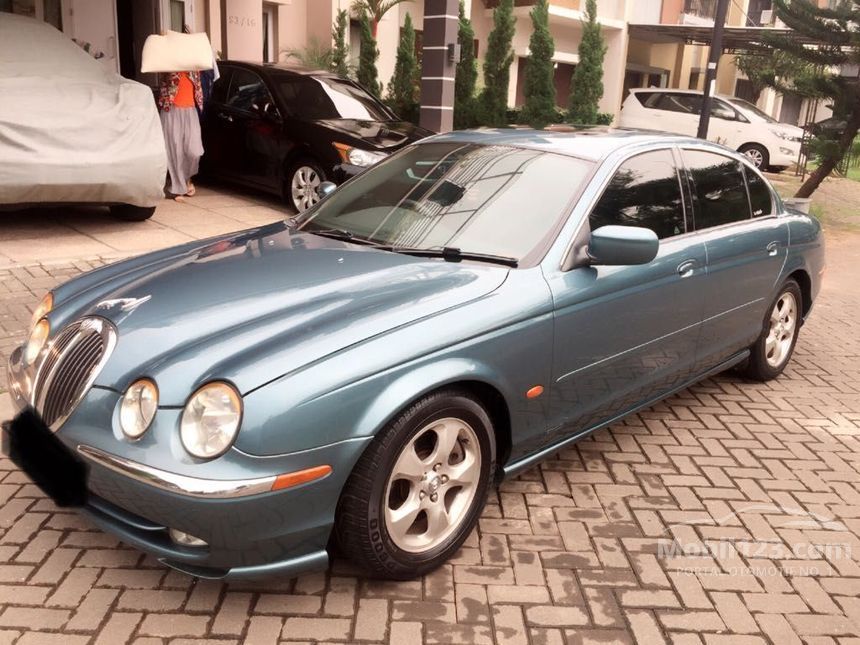 2000 Jaguar S-Type Sedan