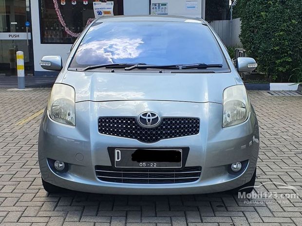 Toyota Yaris Mobil  Bekas  Baru dijual di Bandung  Jawa 