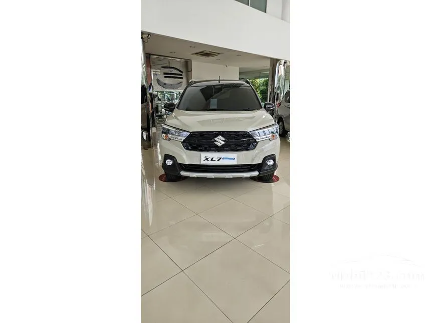 Jual Mobil Suzuki XL7 2024 Beta Hybrid 1.5 di Jawa Barat Manual SUV Putih Rp 190.000.000