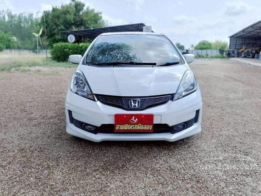 2013 Honda JAZZ SV Hatchback