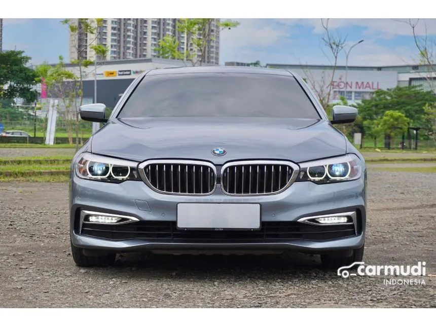 2017 BMW 530i Luxury Sedan