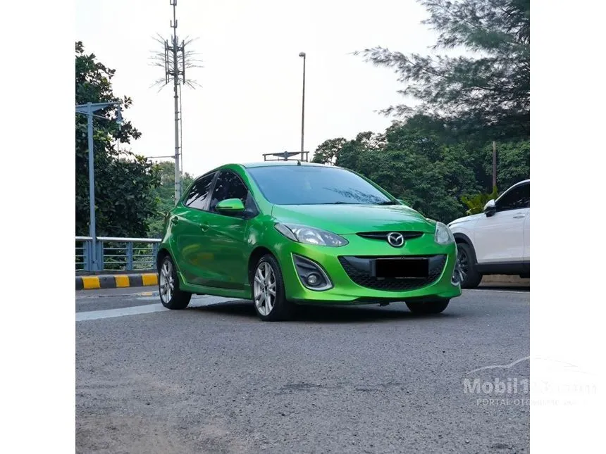 Jual Mobil Mazda 2 2012 R 1.5 di DKI Jakarta Automatic Hatchback Hijau Rp 93.000.000