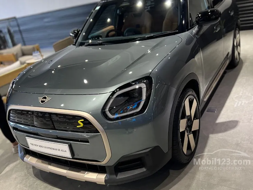 Jual Mobil MINI Countryman 2024 SE ALL4 di Sumatera Barat Automatic SUV Lainnya Rp 1.452.000.000
