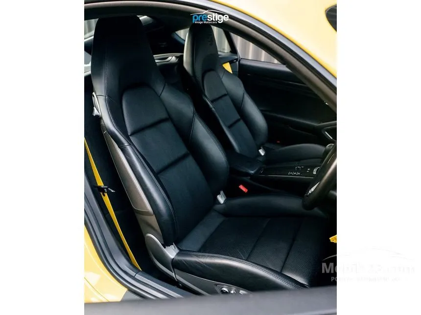2024 Porsche 718 Cayman S Coupe