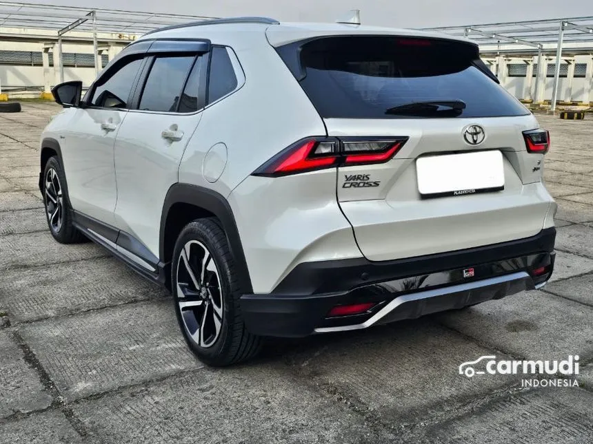2023 Toyota Yaris Cross S HV with GR Parts Aero Pkg SUV