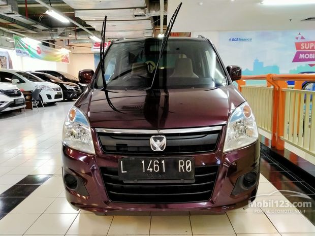  Suzuki  Mobil  bekas  dijual di  Surabaya  Jawa timur 