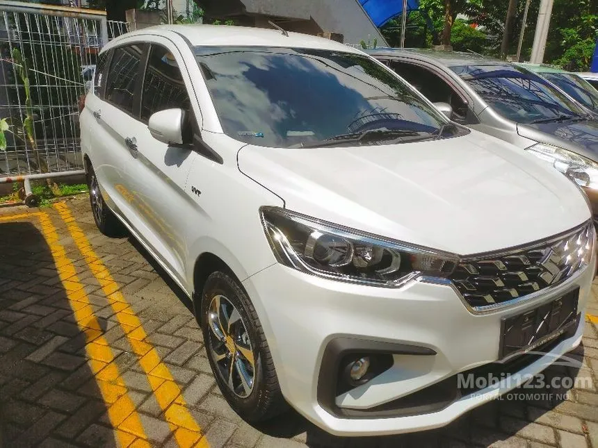Jual Mobil Suzuki Ertiga 2024 GX Hybrid 1.5 di Jawa Timur Automatic MPV Putih Rp 150.000.000