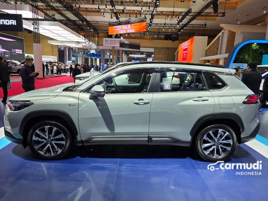 2025 Toyota Corolla Cross HEV (Premium Colour) SUV