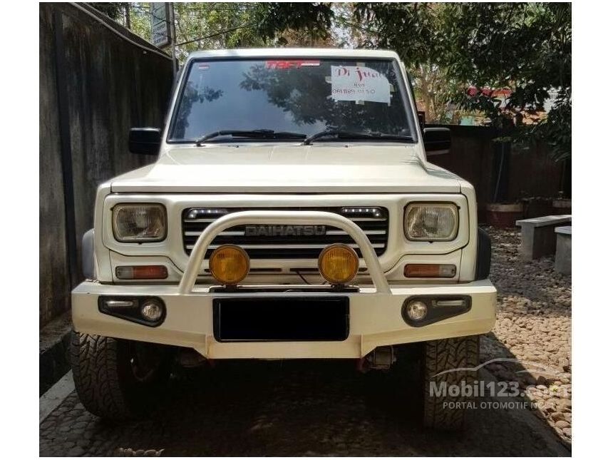 Jual Mobil Daihatsu Taft 2002 GT 2.8 di Jawa Barat Manual 