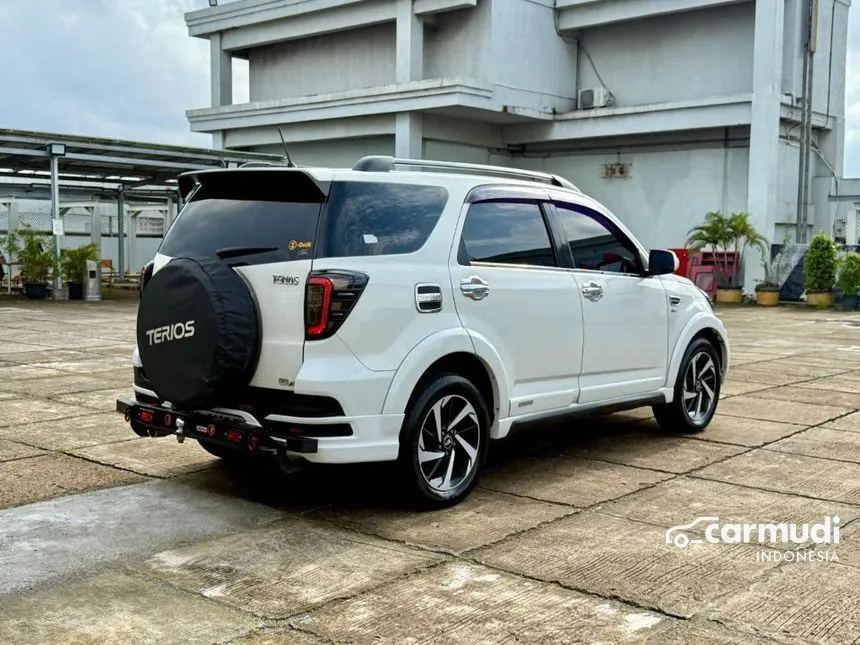 2016 Daihatsu Terios R Adventure SUV