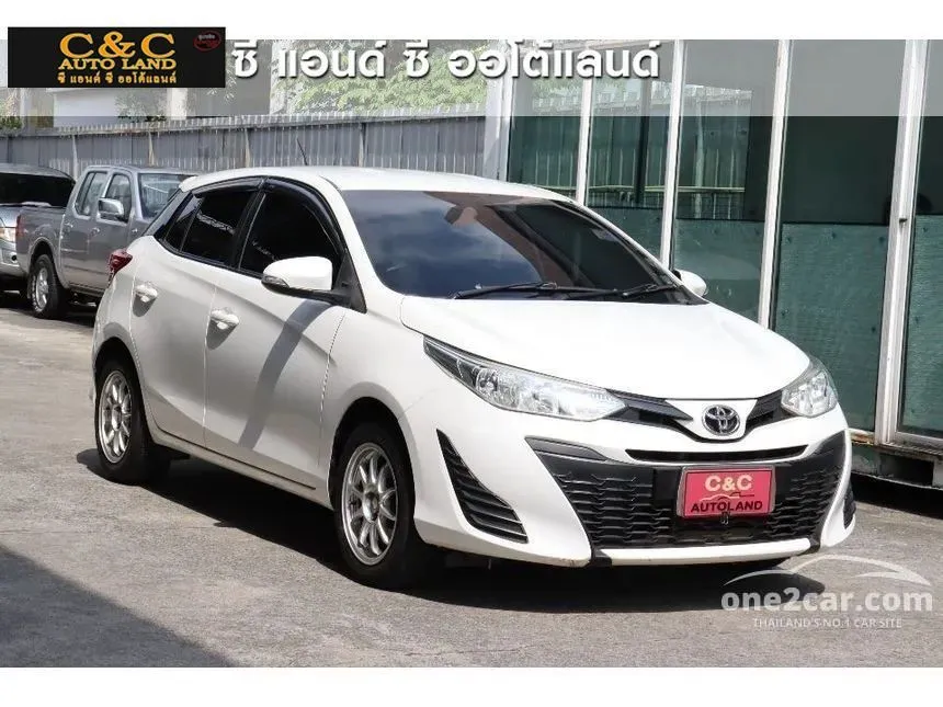 2018 Toyota YARIS E Hatchback