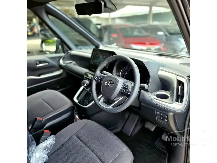 2026 Toyota Voxy (Non Premium Color) MPV