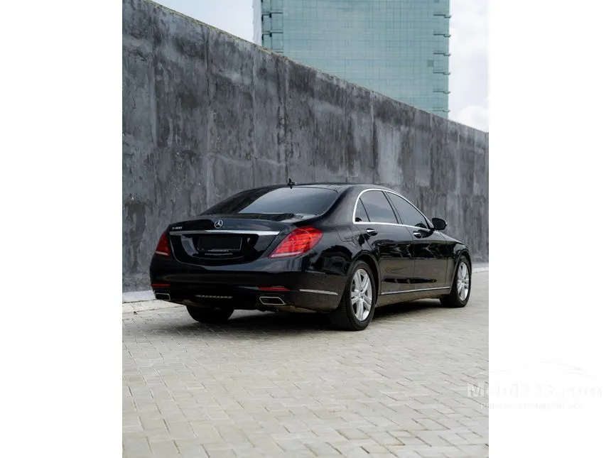 2017 Mercedes-Benz S400L Exclusive Sedan