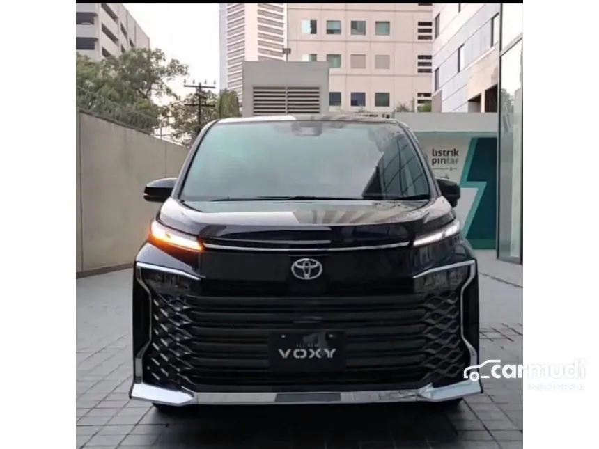 Jual Mobil Toyota Voxy 2024 2.0 di DKI Jakarta Automatic Van Wagon Hitam Rp 499.700.000