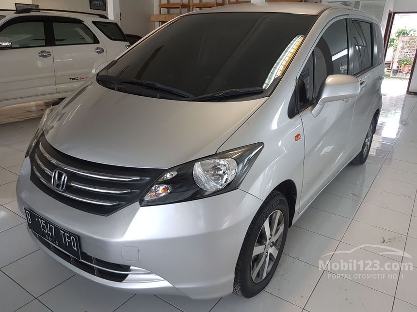 Jual Mobil  Honda  Freed 2009 1 5 1 5 di DKI Jakarta 