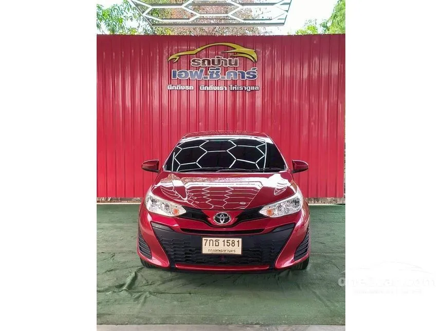 2017 Toyota YARIS J Hatchback