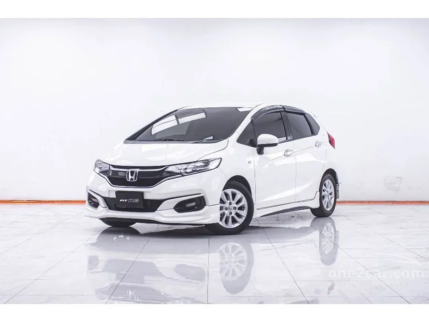 2018 Honda JAZZ V+ Hatchback