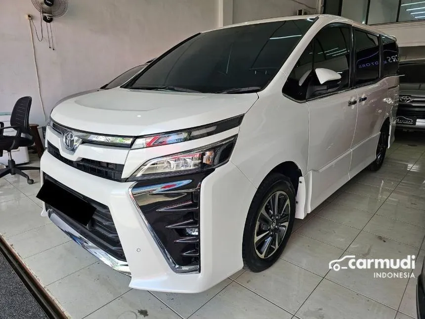 Jual Mobil Toyota Voxy 2019 2.0 di Jawa Timur Automatic Wagon Putih Rp 365.000.000
