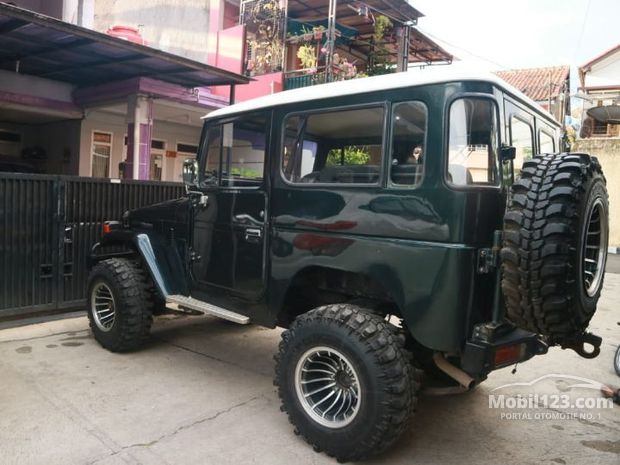  Land  Cruiser  Toyota  Murah 888 mobil  dijual di 