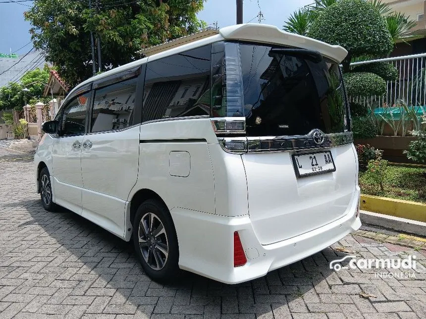 2017 Toyota Voxy MPV