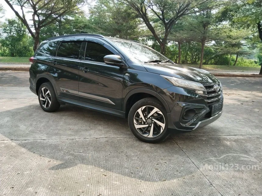Jual Mobil Toyota Rush 2022 S GR Sport 1.5 di DKI Jakarta Automatic SUV Hitam Rp 310.000.000