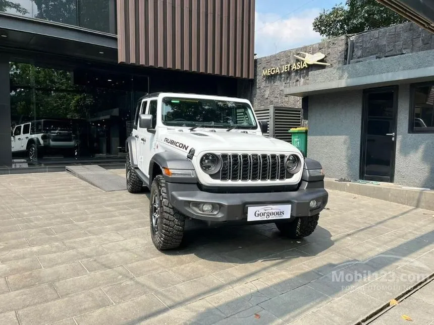 Jual Mobil Jeep Wrangler 2024 Rubicon 2.0 di DKI Jakarta Automatic SUV Putih Rp 2.500.000.000