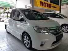 Nissan Serena 2.0 Highway Star 2013 AT white like new