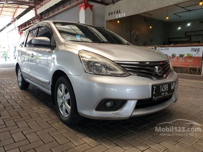 Jual Mobil Nissan Grand Livina 2014 XV 1.5 di Jawa Timur Automatic MPV Silver Rp 114.000.000