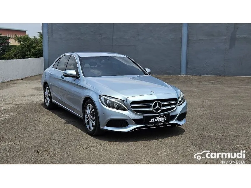 2016 Mercedes-Benz C200 Avantgarde Sedan