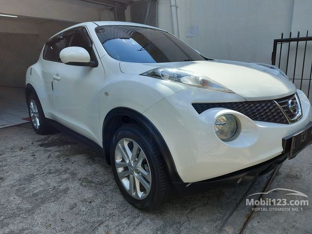  Nissan  Juke Mobil bekas  dijual di Jawa timur  Indonesia 