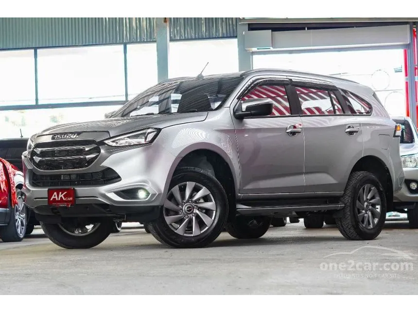 2021 Isuzu MU-X Luxury SUV