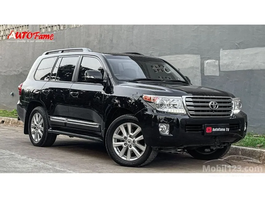 2012 Toyota Land Cruiser 200 Full spec SUV