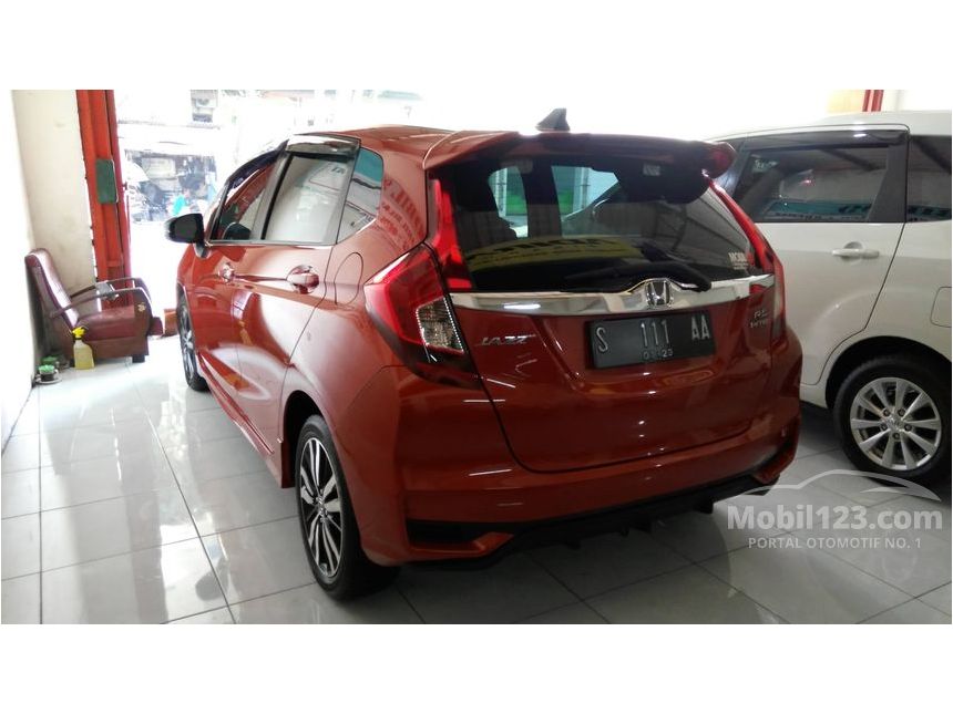 Jual Mobil  Honda  Jazz 2019 RS 1 5 di Jawa Timur Manual 