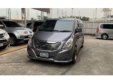 2011 Hyundai H-1 2.5 (ปี 08-17) Maesto Deluxe Van AT