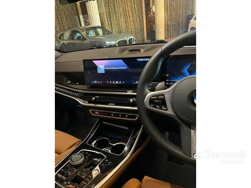 2025 BMW X7 xDrive40i M Sport SUV