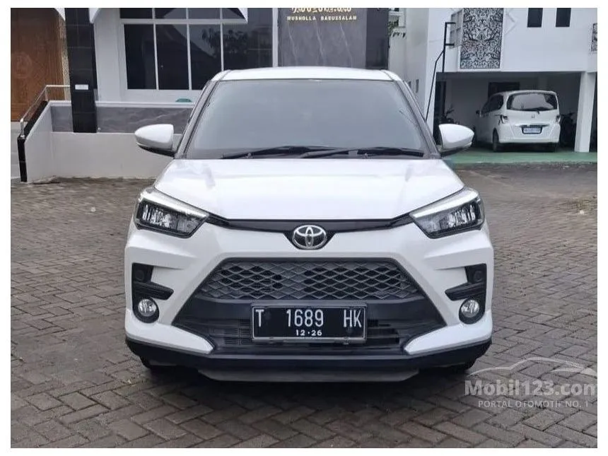 Jual Mobil Toyota Raize 2021 G 1.2 di Kalimantan Selatan Automatic Wagon Putih Rp 220.000.000