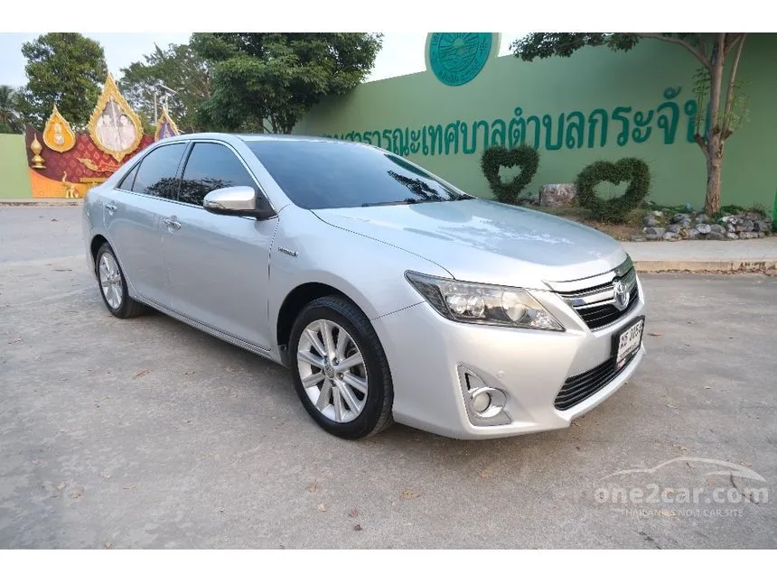 2012 Toyota CAMRY Hybrid DVD Sedan